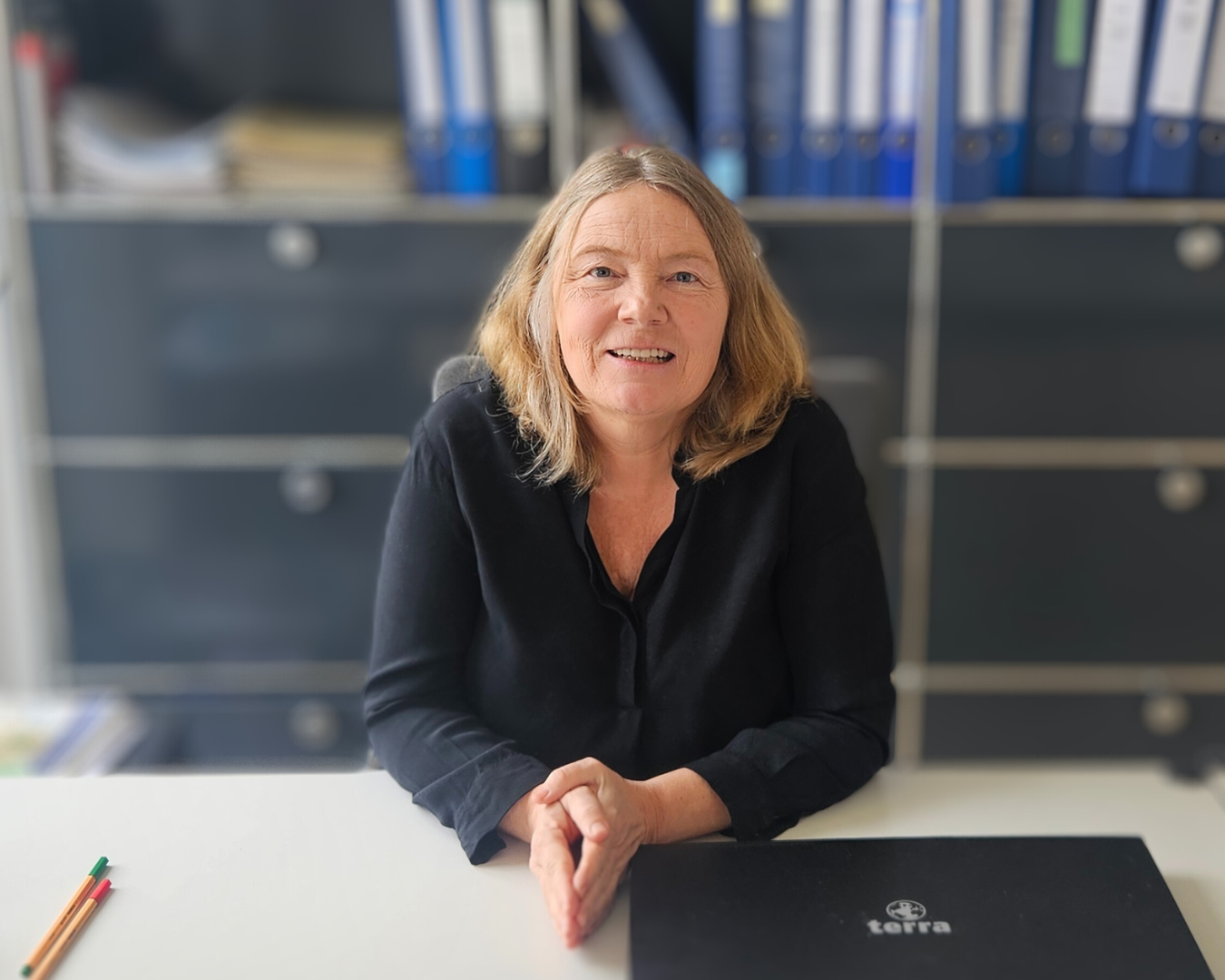 Karin Eßwein in ihrer Steuerkanzlei in Stuttgart – persönliche Steuerberatung mit Erfahrung und Engagement